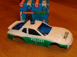 Datei:140-Porsche-Polizei-Karosserie.JPG